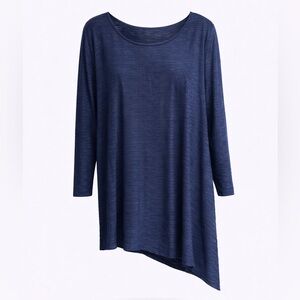 Chico's Navy Asymmetrical Textured Long Sleeve Tee